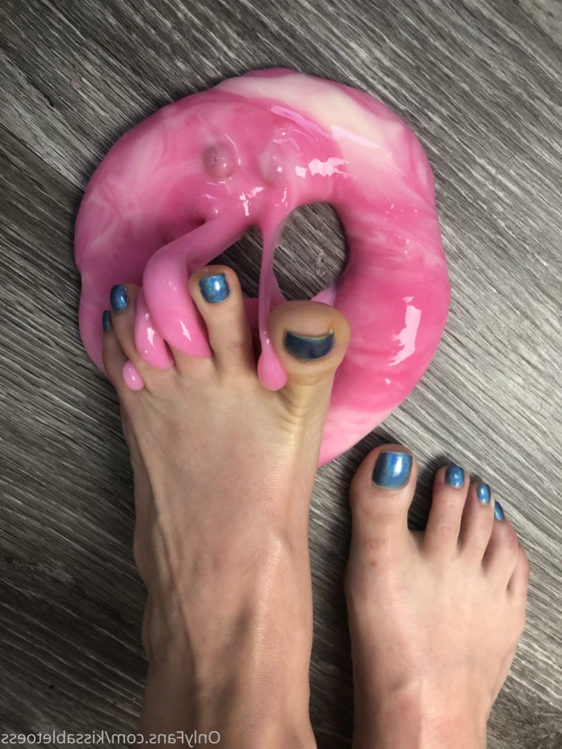 Kissable Toes [ kissabletoess ] Onlyfans leaked photo 15379232 on Hotleaks.tv