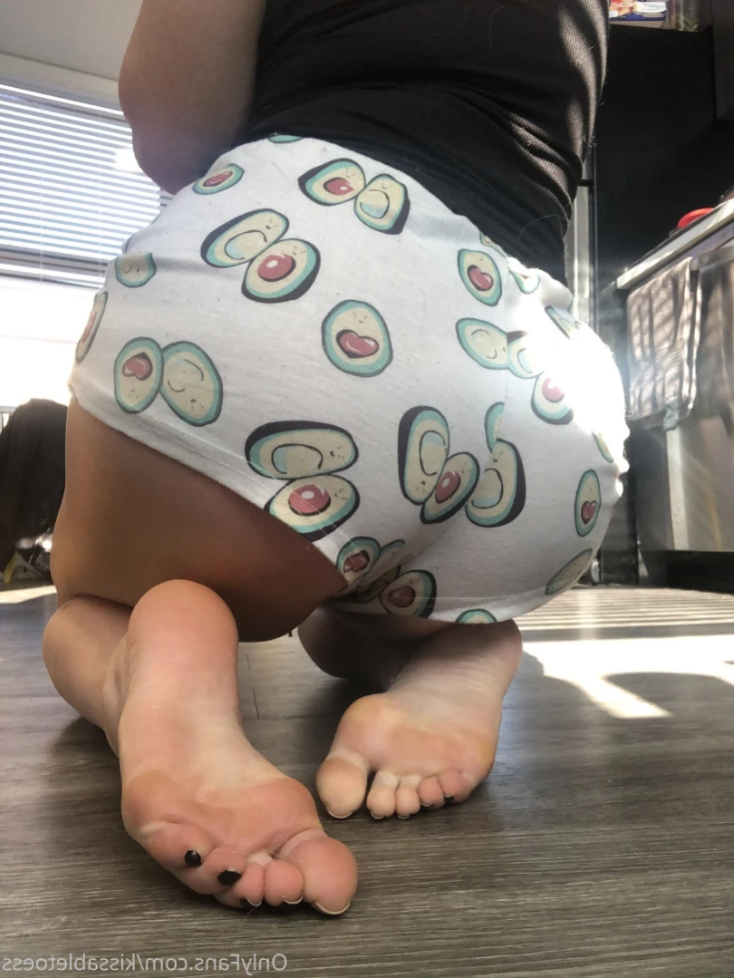 Kissable Toes [ kissabletoess ] Onlyfans leaked photo 15506287 on Hotleaks.tv