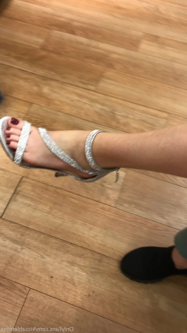 Kissable Toes [ kissabletoess ] Onlyfans leaked photo 15654373 on Hotleaks.tv