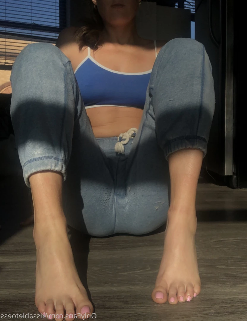 Kissable Toes [ kissabletoess ] Onlyfans leaked photo 15996256 on Hotleaks.tv