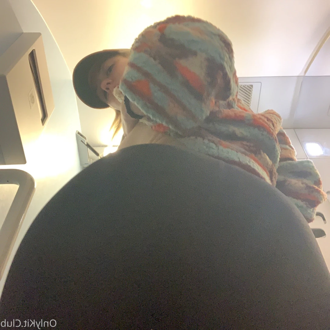 kit [ kitmercer ] Onlyfans leaked photo 8660099 on Hotleaks.tv