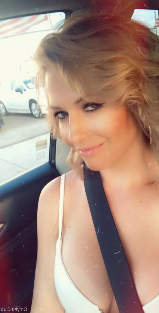 kit [ kitmercer ] Onlyfans leaked photo 8664446 on Hotleaks.tv