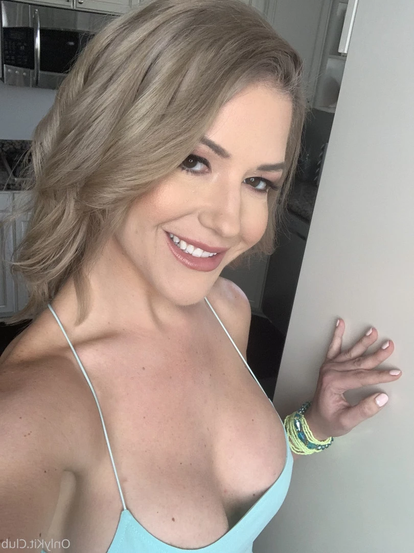 kit [ kitmercer ] Onlyfans leaked photo 8664518 on Hotleaks.tv