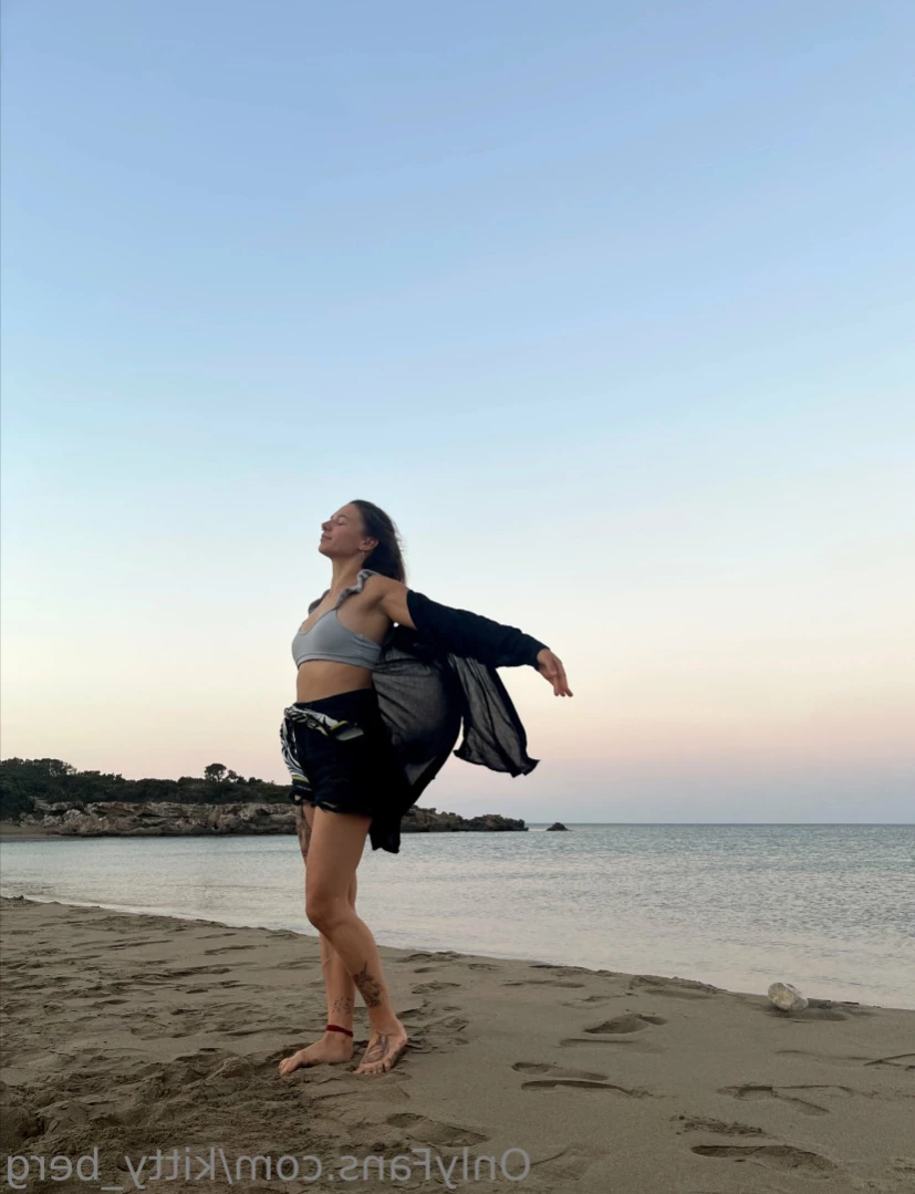 Kitty Berg 🏔1st nude climber [ kitty_berg ] Onlyfans leaked photo 10950379 on Hotleaks.tv