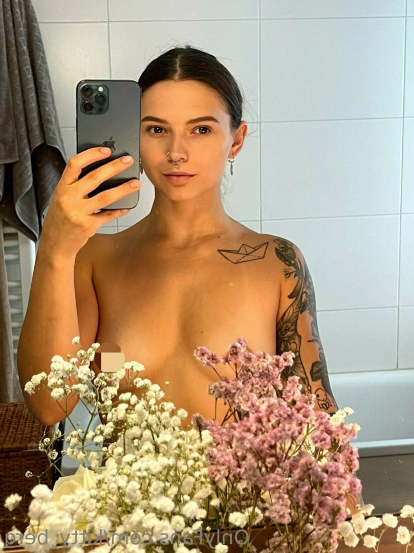 Kitty Berg 🏔1st nude climber [ kitty_berg ] Onlyfans leaked photo 11527006 on Hotleaks.tv