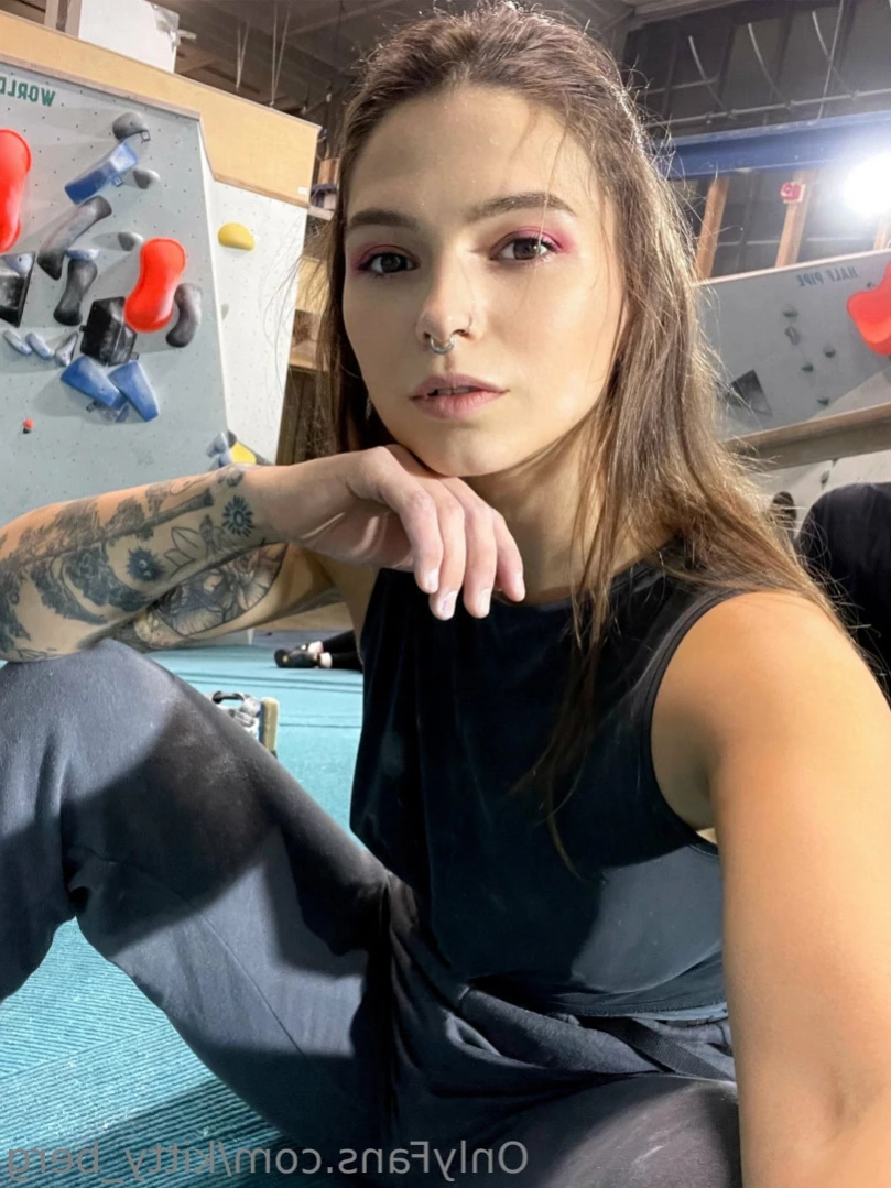 Kitty Berg 🏔1st nude climber [ kitty_berg ] Onlyfans leaked photo 11527771 on Hotleaks.tv