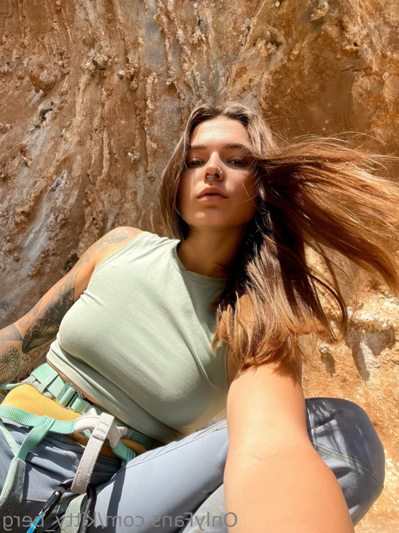 Kitty Berg 🏔1st nude climber [ kitty_berg ] Onlyfans leaked photo 11527879 on Hotleaks.tv