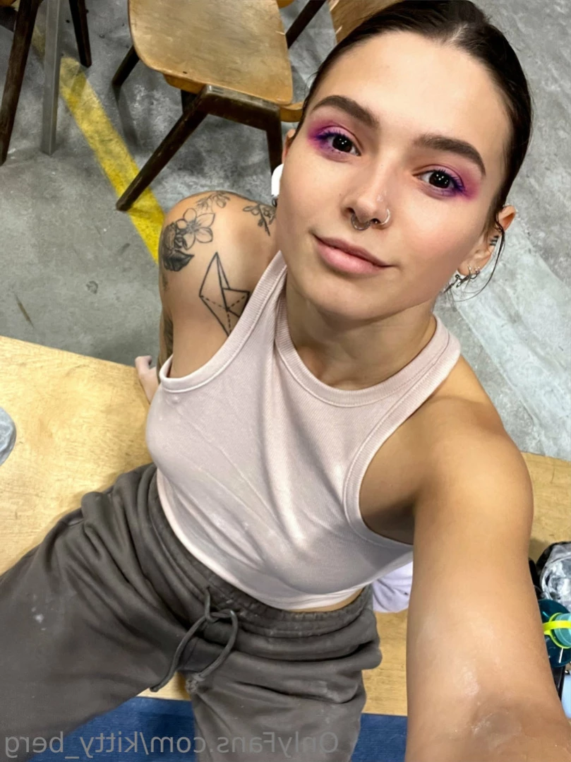 Kitty Berg 🏔1st nude climber [ kitty_berg ] Onlyfans leaked photo 13165822 on Hotleaks.tv
