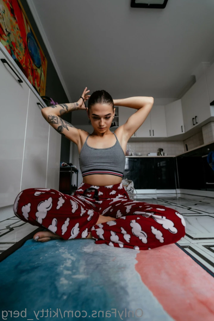 Kitty Berg 🏔1st nude climber [ kitty_berg ] Onlyfans leaked photo 13563306 on Hotleaks.tv