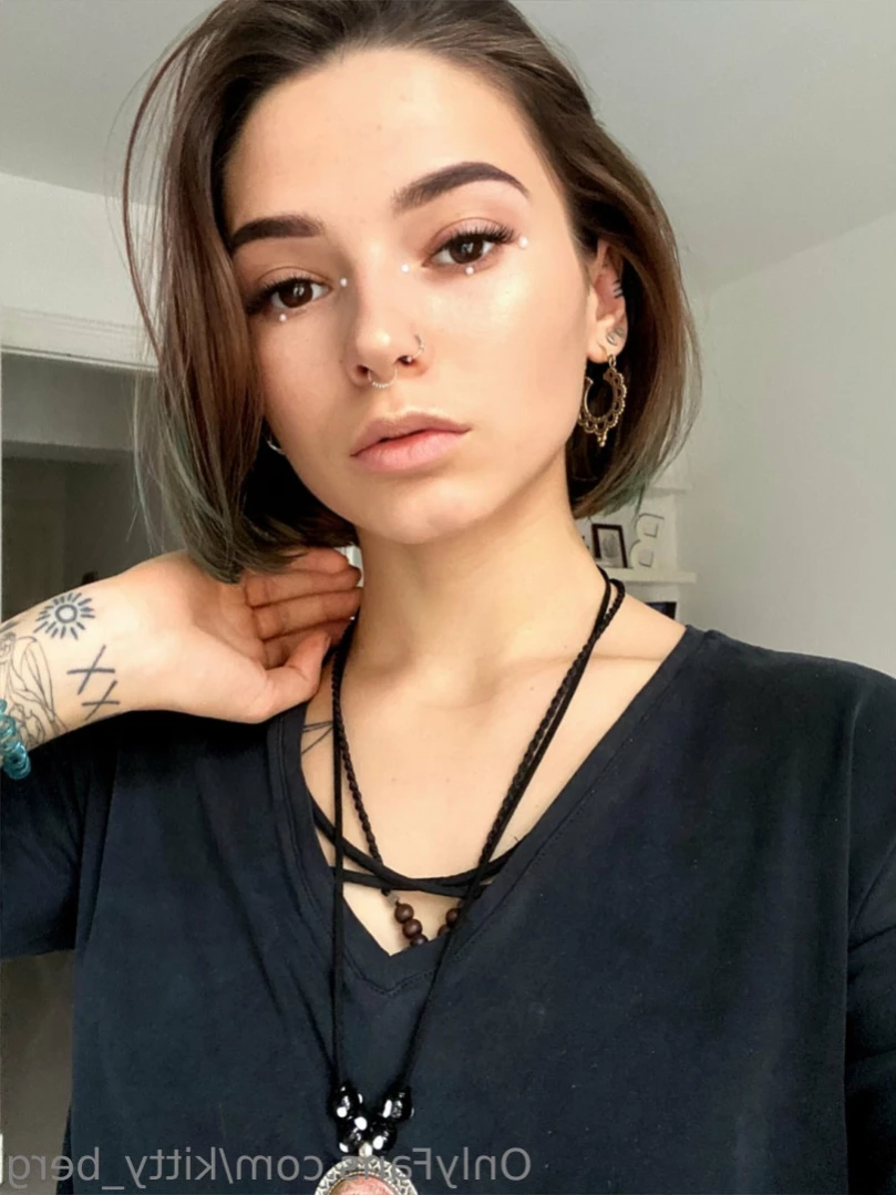 Kitty Berg 🏔1st nude climber [ kitty_berg ] Onlyfans leaked photo 15455445 on Hotleaks.tv