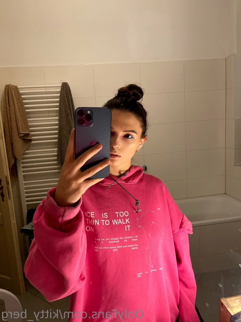 Kitty Berg 🏔1st nude climber [ kitty_berg ] Onlyfans leaked photo 15506640 on Hotleaks.tv
