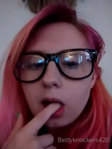 💚🌺BettyKnockers420 NOPPV!💚🌺 [ knockers420 ] Onlyfans leaked video 10368726 on Hotleaks.tv