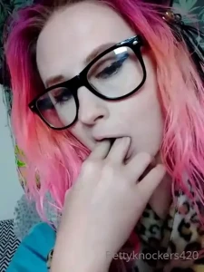 💚🌺BettyKnockers420 NOPPV!💚🌺 [ knockers420 ] Onlyfans leaked video 10368747 on Hotleaks.tv