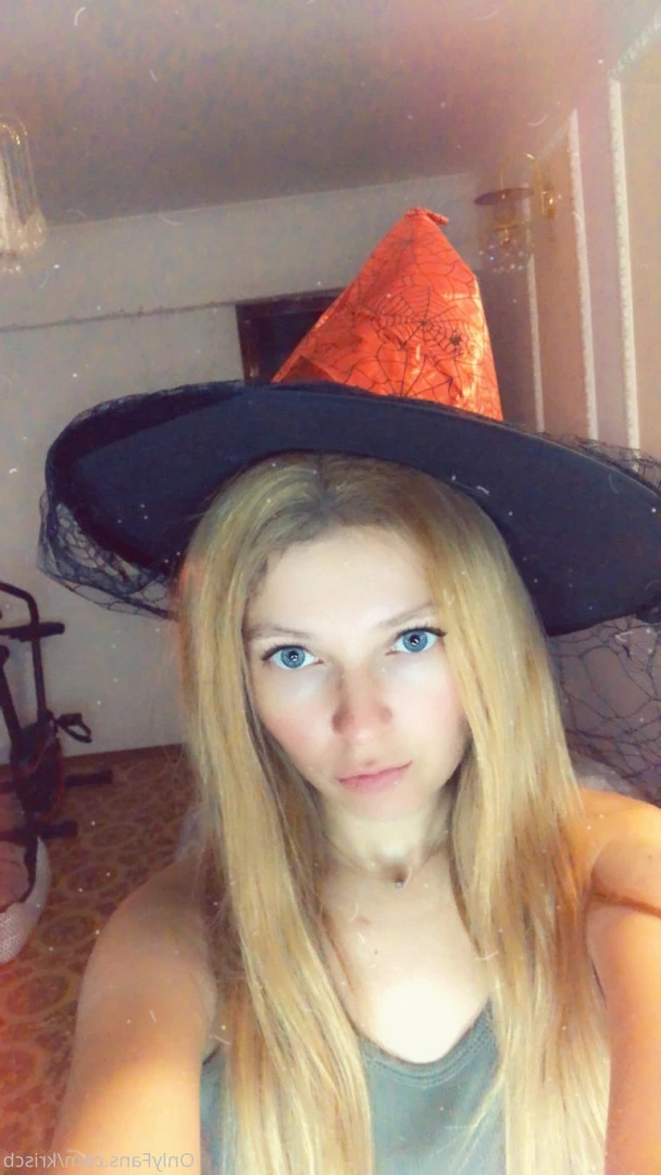 𝗝𝗨𝗜𝗖𝗬🎄𝗞𝗥𝗜𝗦 [ kriscb ] Onlyfans leaked photo 9969682 on Hotleaks.tv