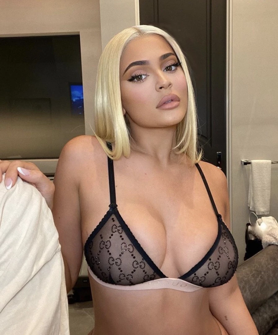 kyliejenner.2 Onlyfans leaked photo 8613800 on Hotleaks.tv