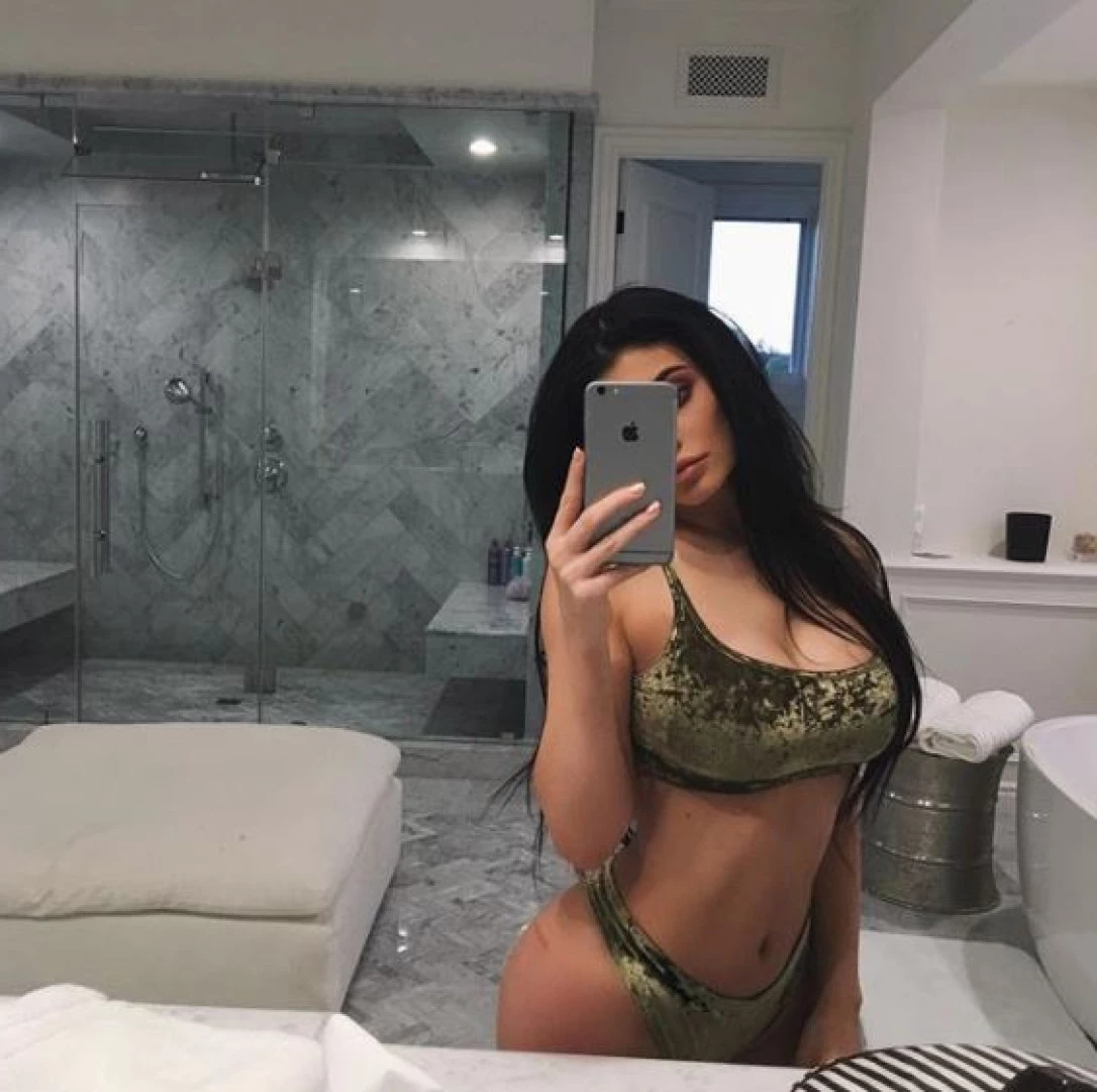 kyliejenner.2 Onlyfans leaked photo 8613866 on Hotleaks.tv
