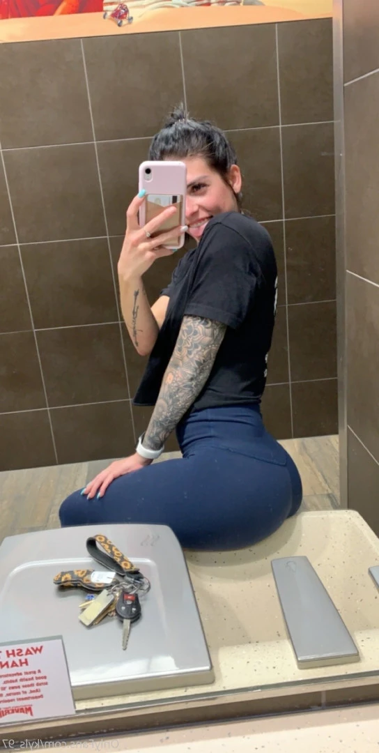 Ky [ kyls_97 ] Onlyfans leaked photo 10132006 on Hotleaks.tv