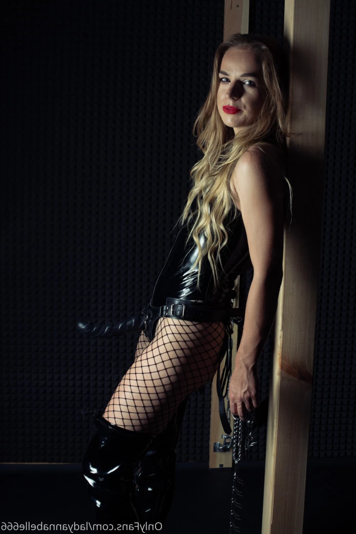 Lady Annabelle [ ladyannabelle666 ] Onlyfans leaked photo 10050480 on Hotleaks.tv