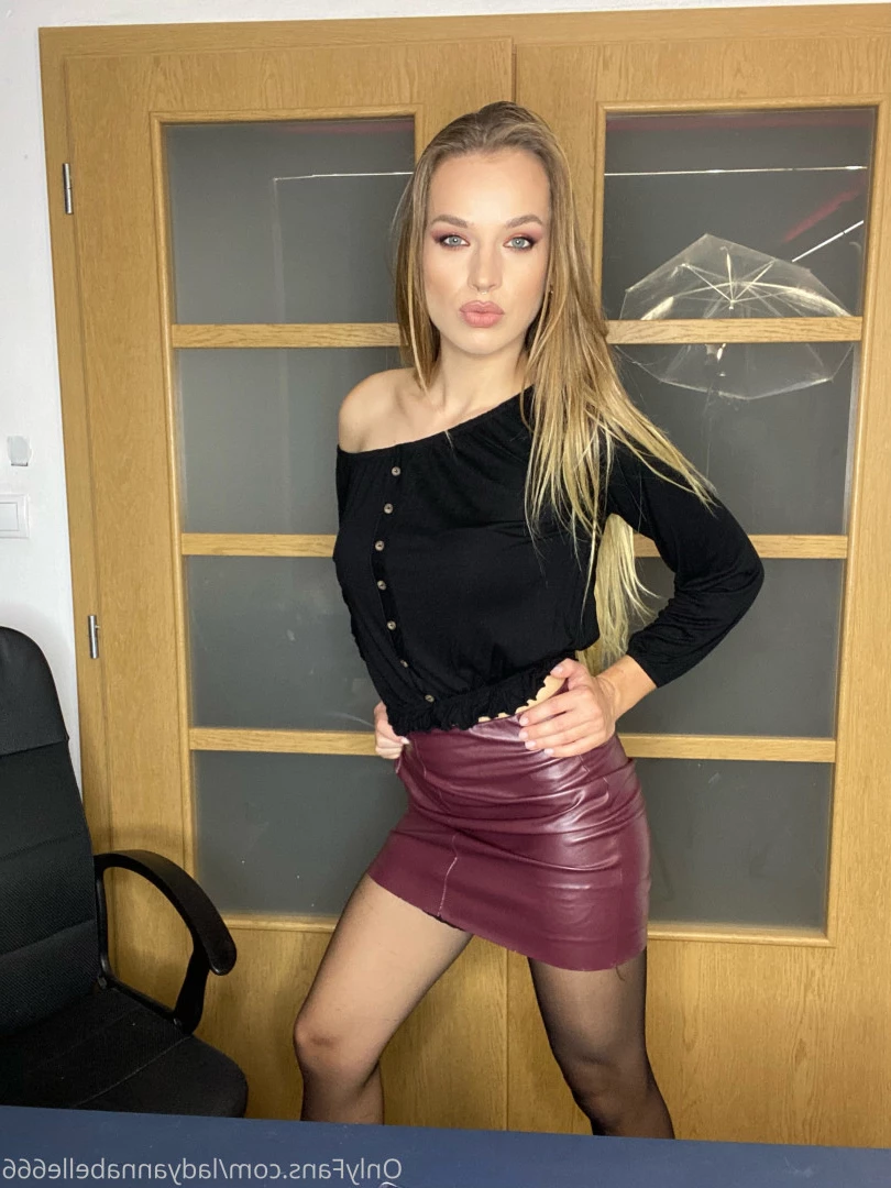 Lady Annabelle [ ladyannabelle666 ] Onlyfans leaked photo 10051424 on Hotleaks.tv