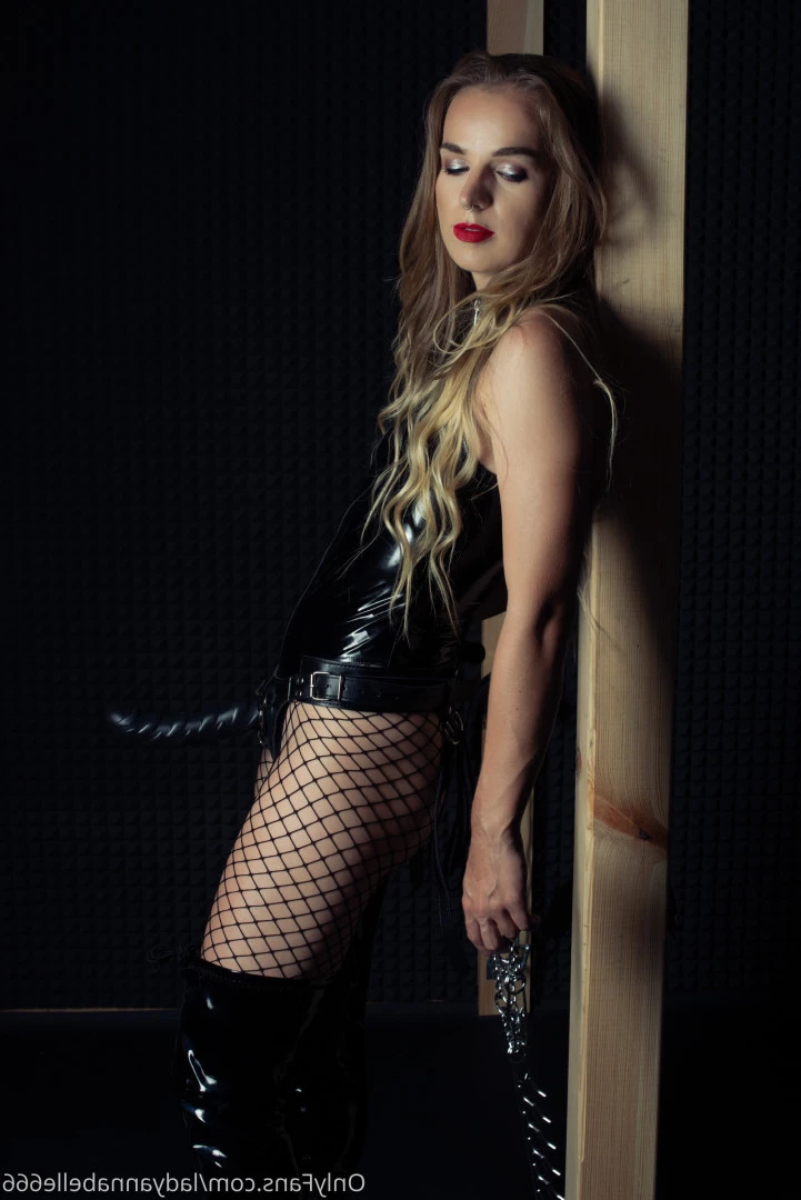 Lady Annabelle [ ladyannabelle666 ] Onlyfans leaked photo 10051438 on Hotleaks.tv