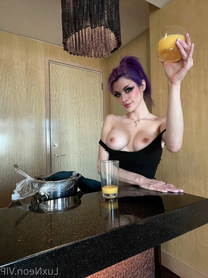 Busty Petite Lux [ luxneon ] Onlyfans leaked photo 10959232 on Hotleaks.tv