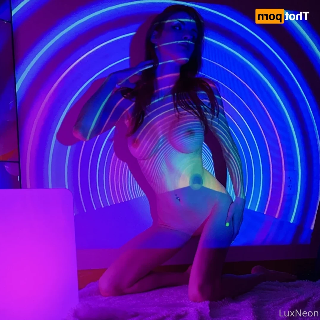 Busty Petite Lux [ luxneon ] Onlyfans leaked photo 11724162 on Hotleaks.tv