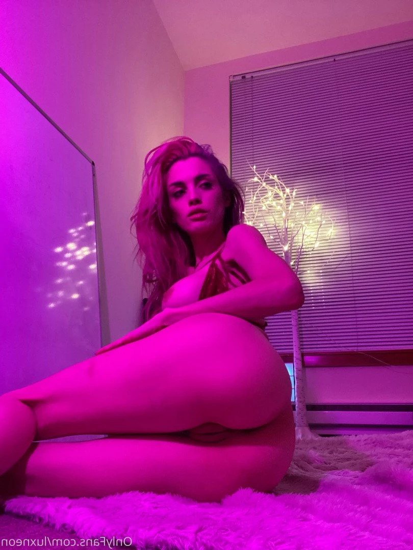 Busty Petite Lux [ luxneon ] Onlyfans leaked photo 753676 on Hotleaks.tv