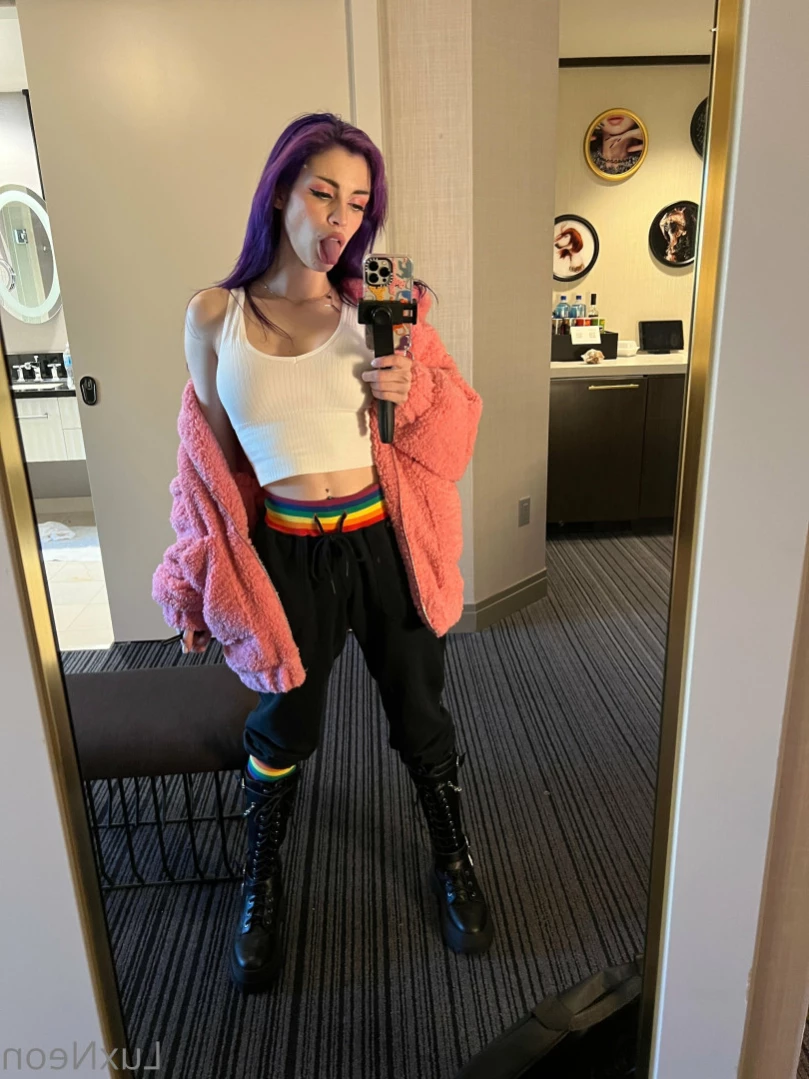 Busty Petite Lux [ luxneon ] Onlyfans leaked photo 12158241 on Hotleaks.tv
