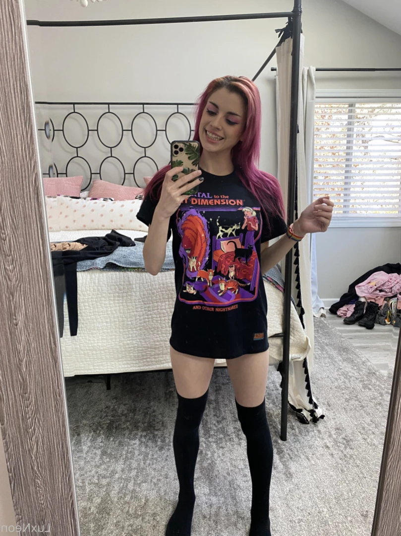 Busty Petite Lux [ luxneon ] Onlyfans leaked photo 14548033 on Hotleaks.tv