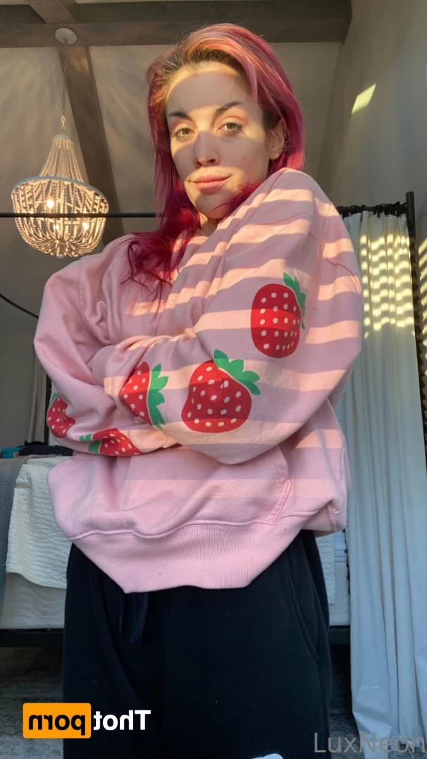 Busty Petite Lux [ luxneon ] Onlyfans leaked photo 14951071 on Hotleaks.tv