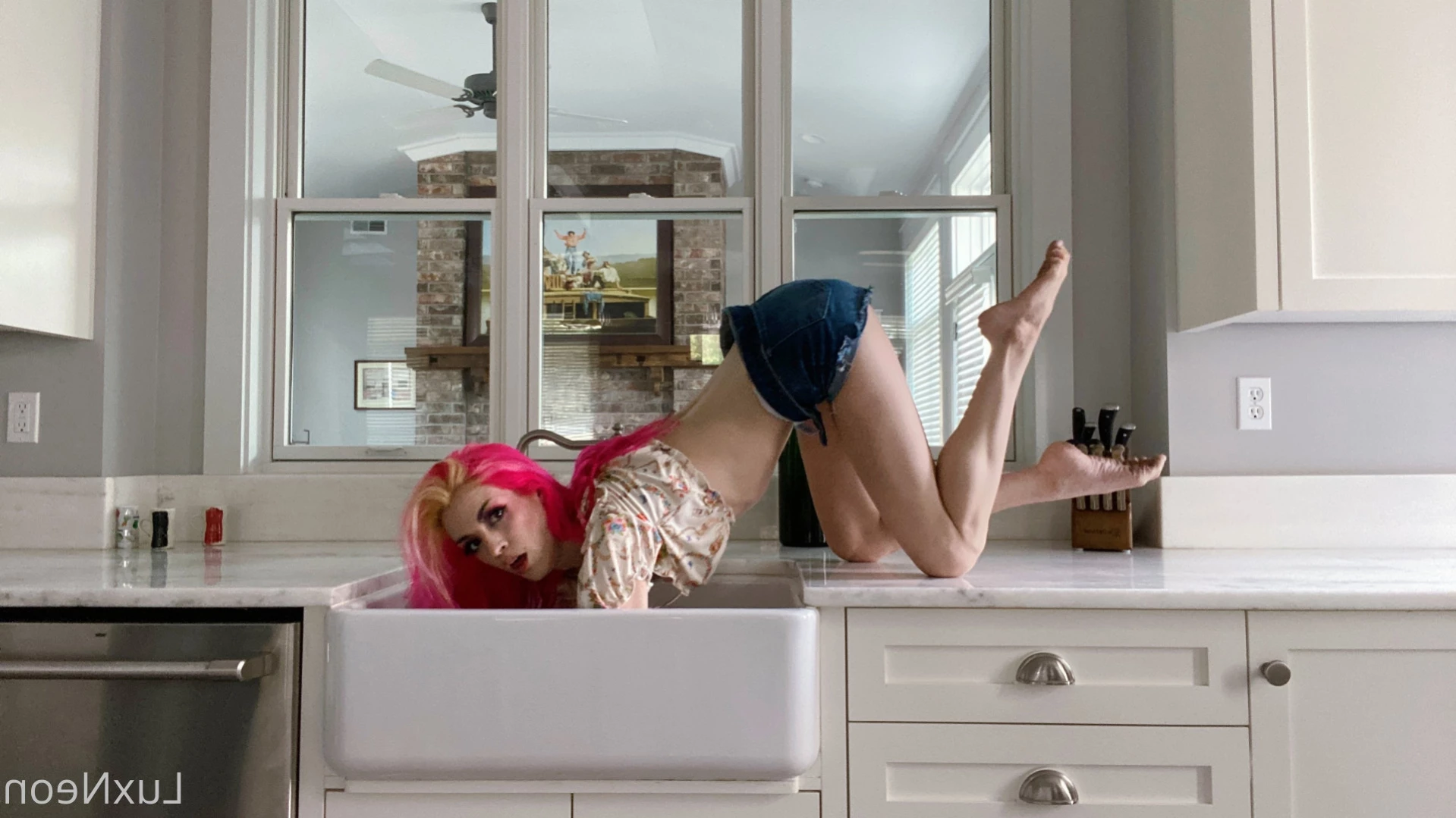 Busty Petite Lux [ luxneon ] Onlyfans leaked photo 15497930 on Hotleaks.tv
