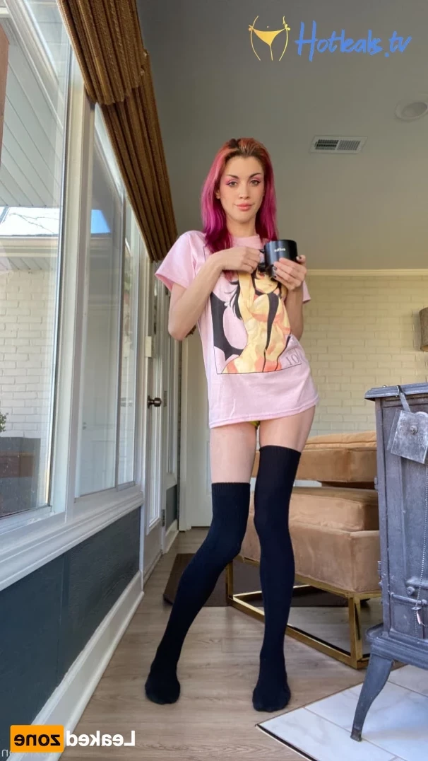 Busty Petite Lux [ luxneon ] Onlyfans leaked photo 16483870 on Hotleaks.tv