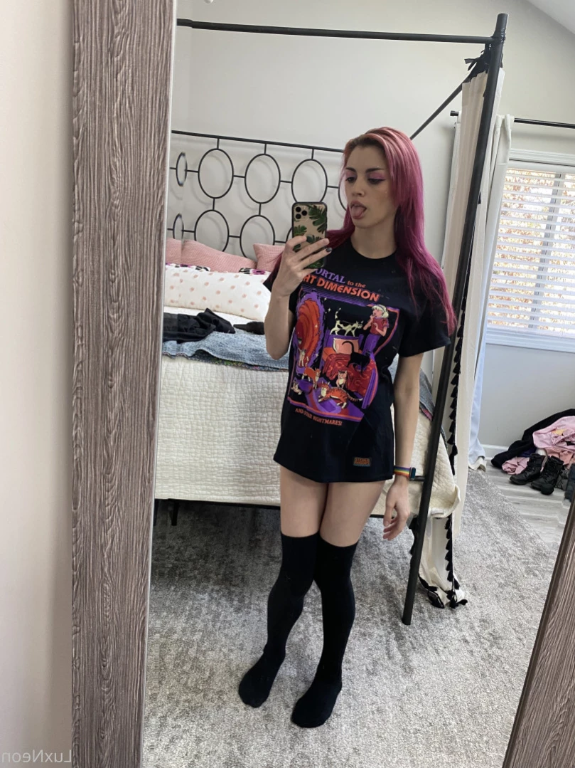 Busty Petite Lux [ luxneon ] Onlyfans leaked photo 16488699 on Hotleaks.tv