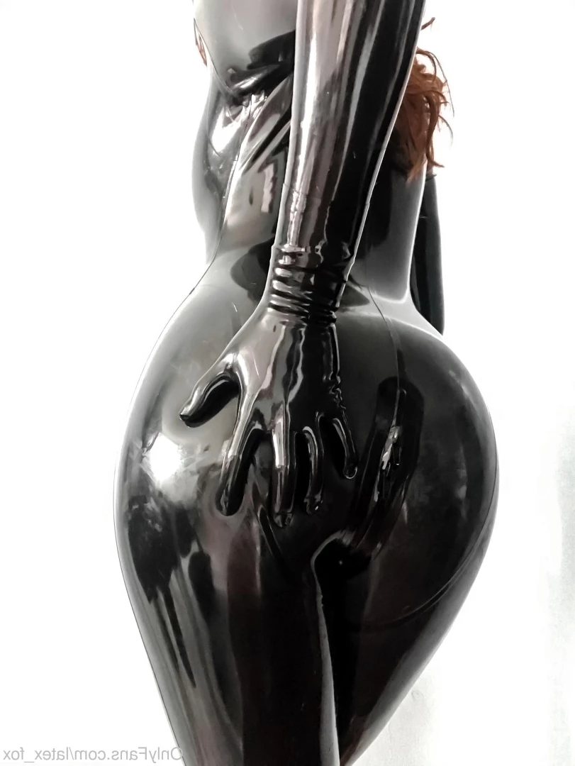 Latex Fox [ latex_fox ] Onlyfans leaked photo 8426246 on Hotleaks.tv