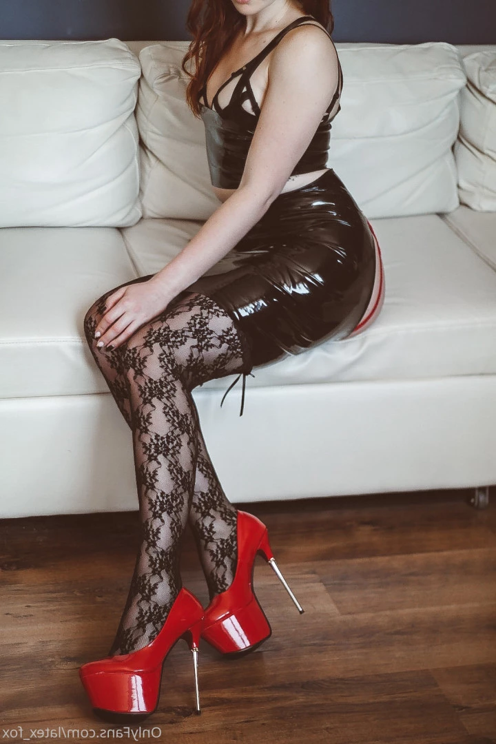 Latex Fox [ latex_fox ] Onlyfans leaked photo 8426564 on Hotleaks.tv