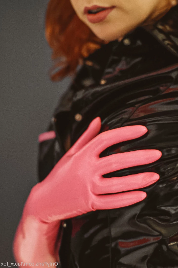 Latex Fox [ latex_fox ] Onlyfans leaked photo 8427205 on Hotleaks.tv