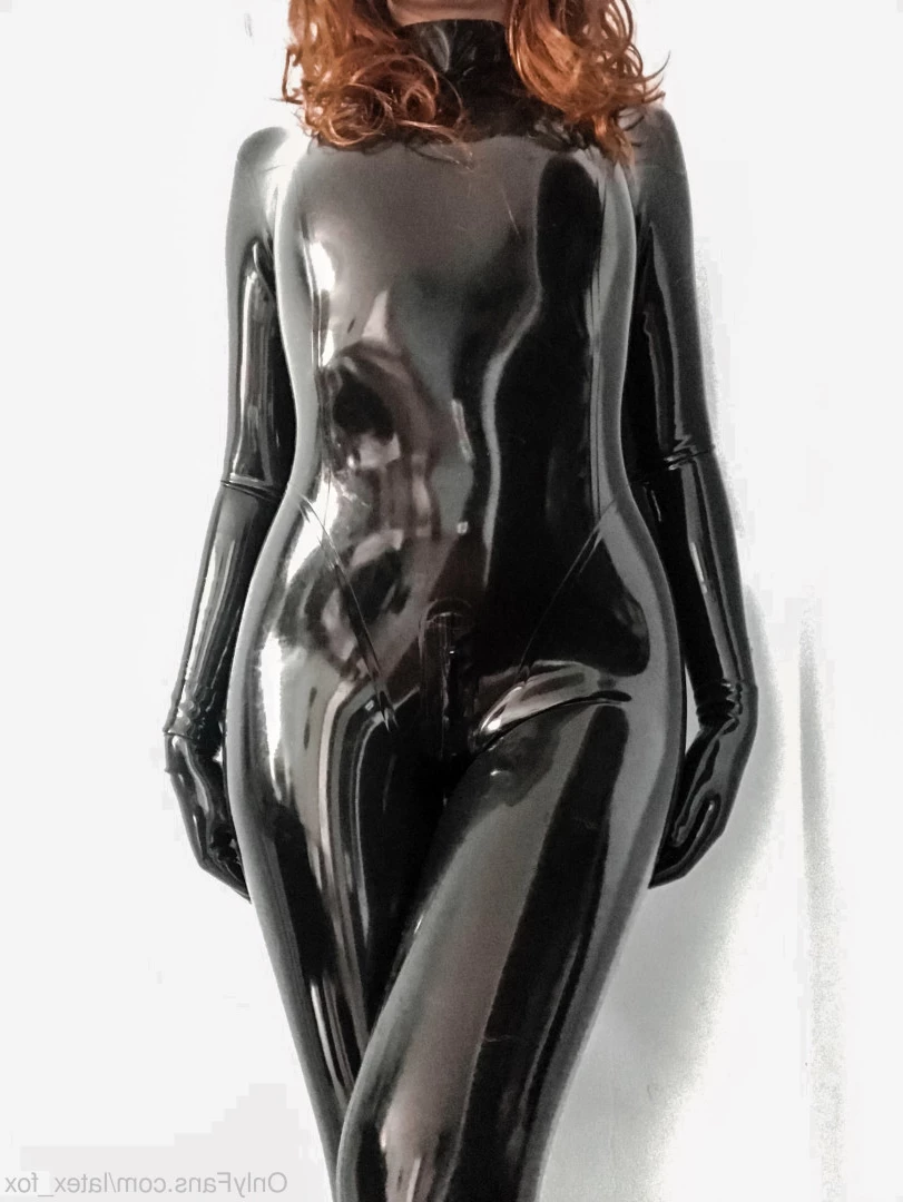Latex Fox [ latex_fox ] Onlyfans leaked photo 8427546 on Hotleaks.tv