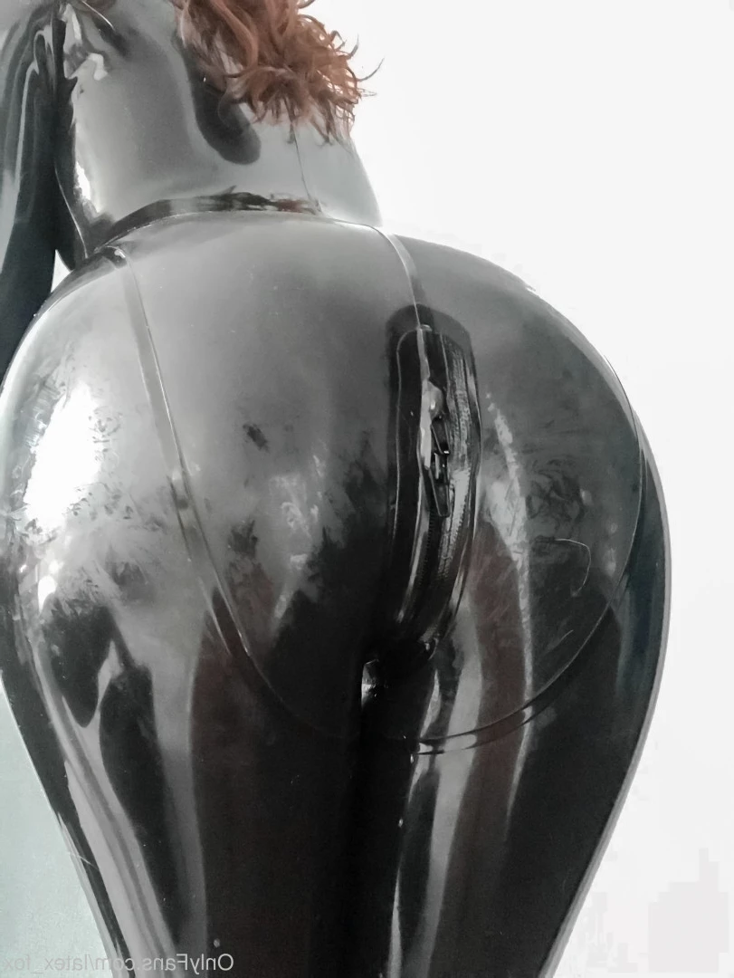 Latex Fox [ latex_fox ] Onlyfans leaked photo 8428130 on Hotleaks.tv
