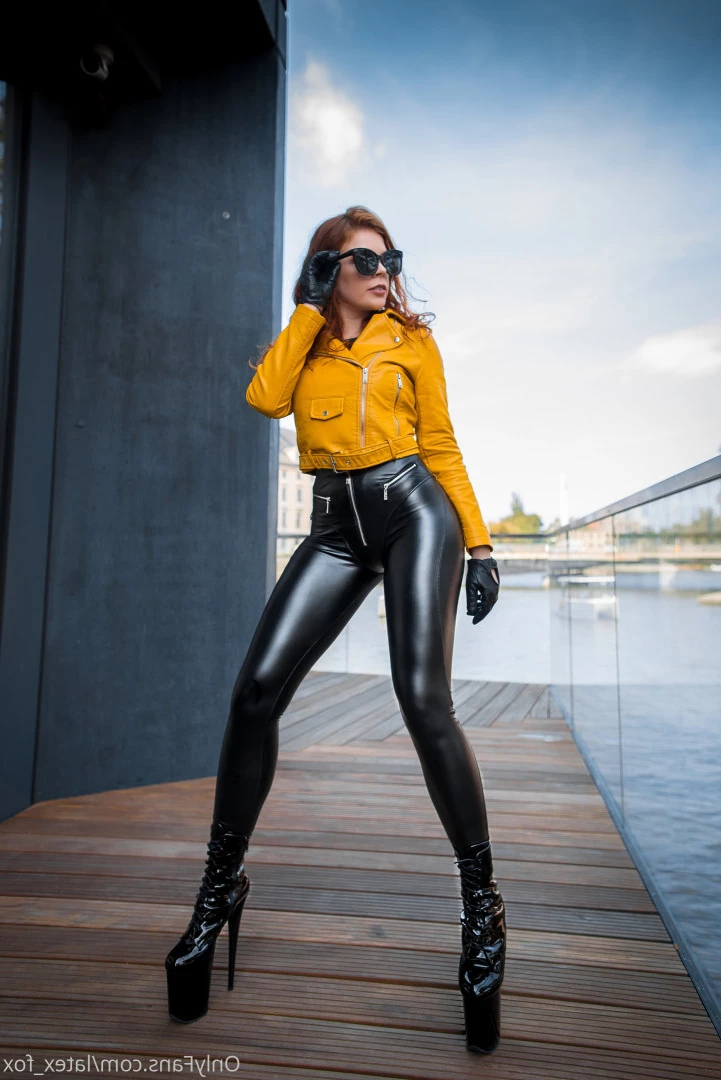 Latex Fox [ latex_fox ] Onlyfans leaked photo 8429121 on Hotleaks.tv
