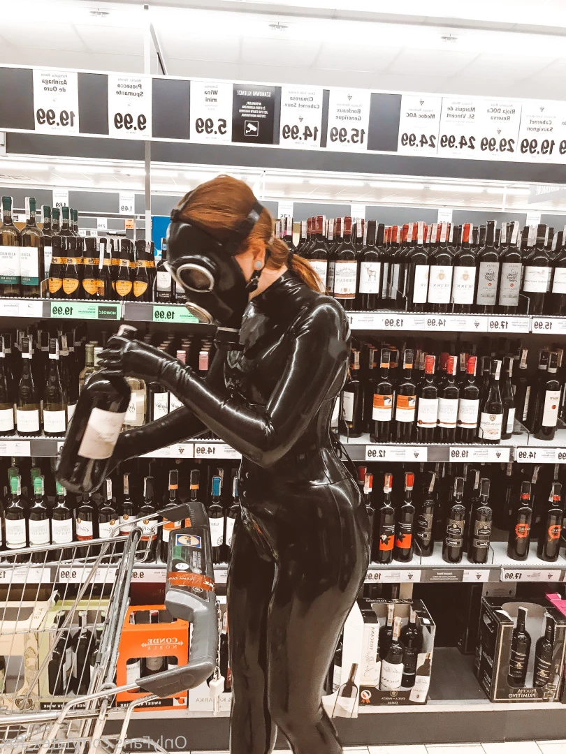 Latex Fox [ latex_fox ] Onlyfans leaked photo 8431341 on Hotleaks.tv