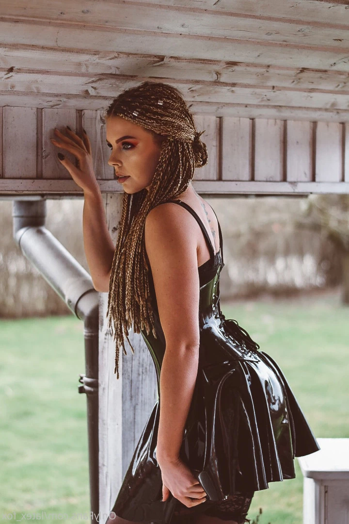Latex Fox [ latex_fox ] Onlyfans leaked photo 8431728 on Hotleaks.tv
