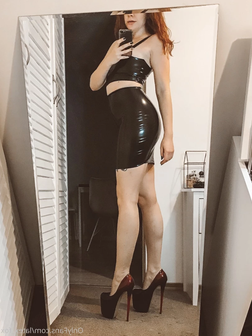 Latex Fox [ latex_fox ] Onlyfans leaked photo 8432956 on Hotleaks.tv