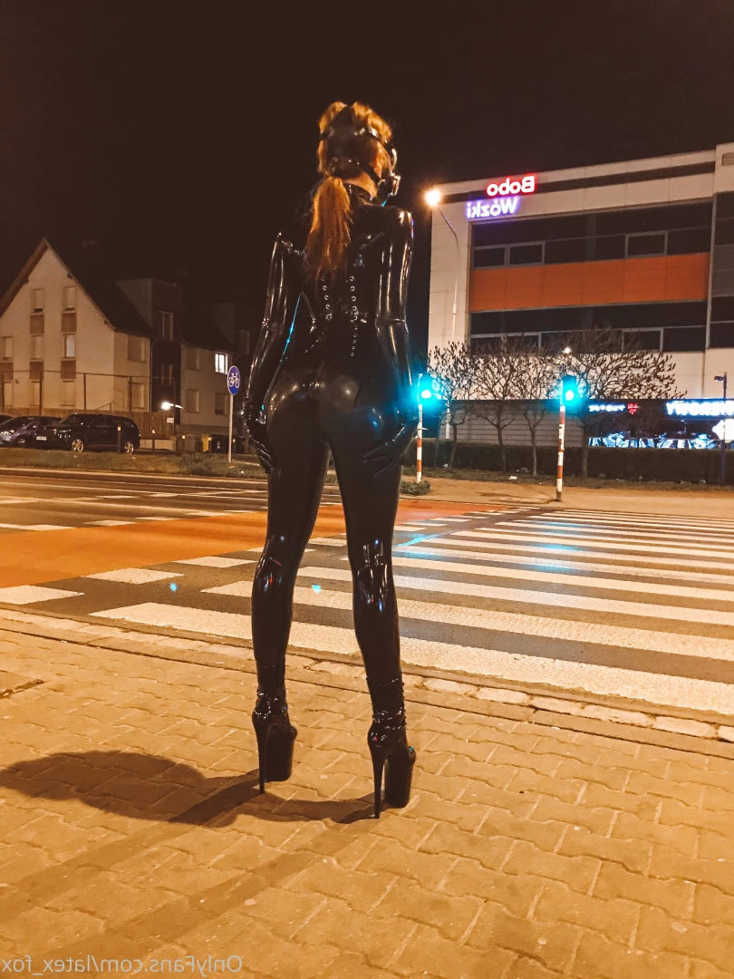 Latex Fox [ latex_fox ] Onlyfans leaked photo 8433231 on Hotleaks.tv