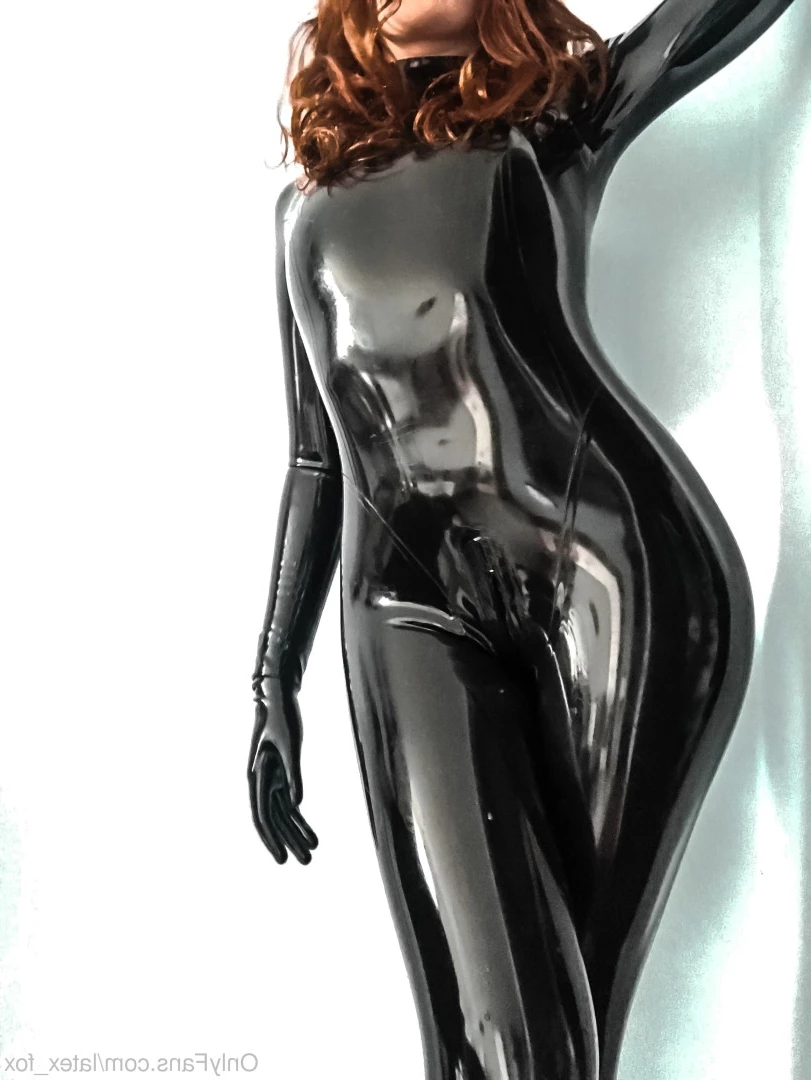 Latex Fox [ latex_fox ] Onlyfans leaked photo 8433278 on Hotleaks.tv