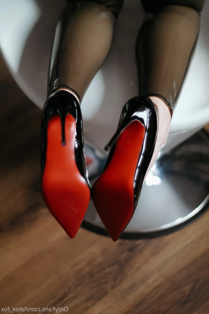 Latex Fox [ latex_fox ] Onlyfans leaked photo 8433764 on Hotleaks.tv
