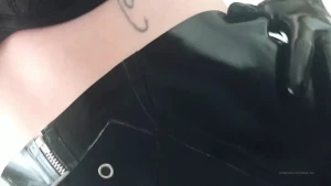 Latex Fox [ latex_fox ] Onlyfans leaked video 10358749 on Hotleaks.tv