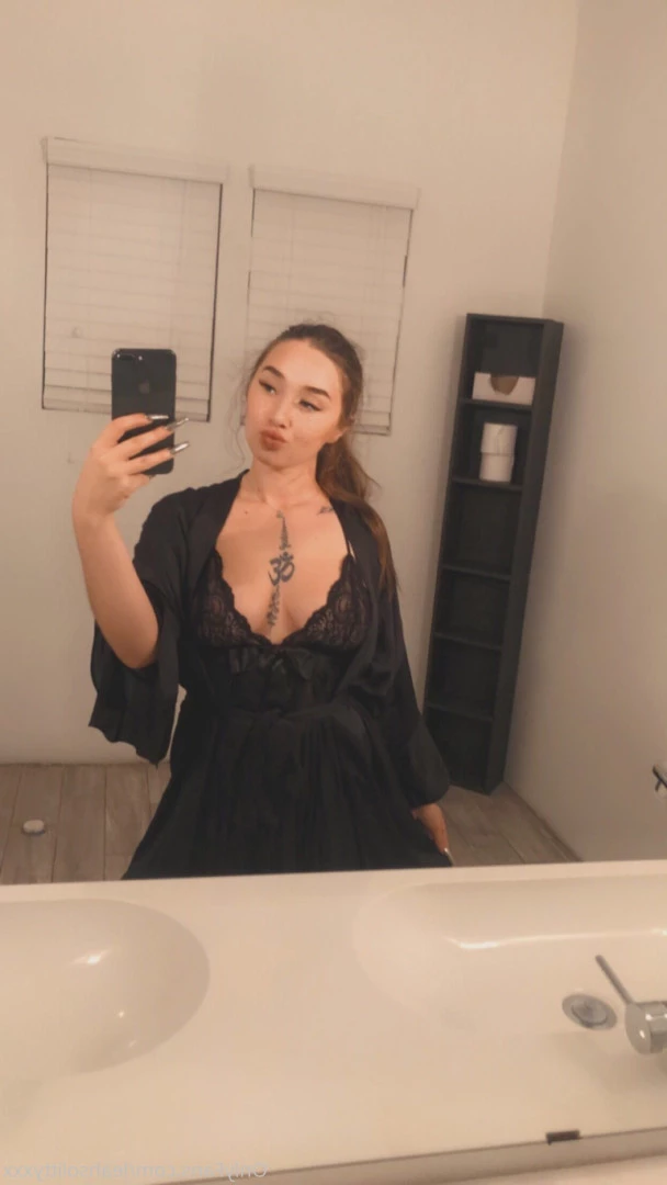 Leah ❤️ [ leahsolittyxxx ] Onlyfans leaked photo 10206866 on Hotleaks.tv