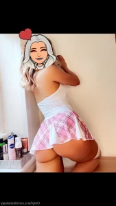 10071898