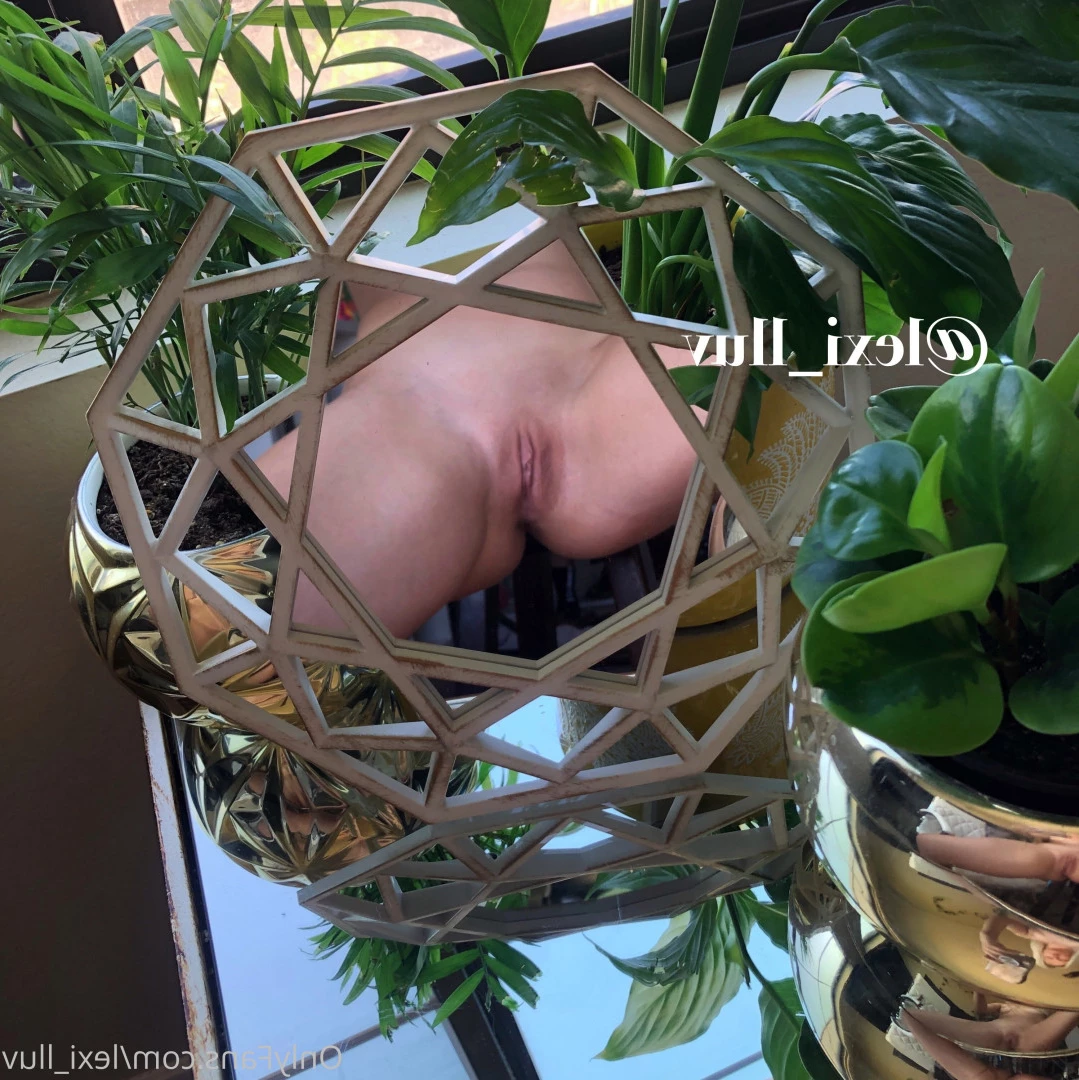 Lexi Luv [ lexi_lluv ] Onlyfans leaked photo 8636560 on Hotleaks.tv