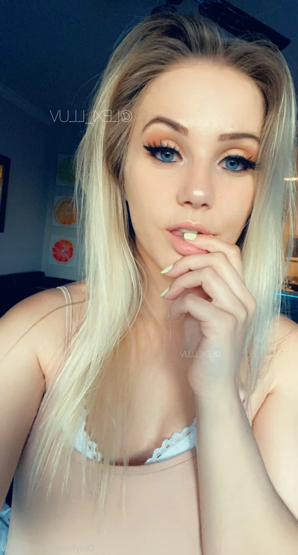 Lexi Luv [ lexi_lluv ] Onlyfans leaked photo 8640044 on Hotleaks.tv